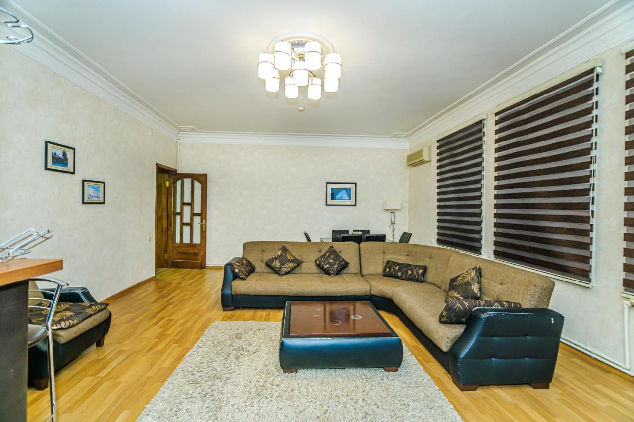 Modern Apartment Bakú Exterior foto